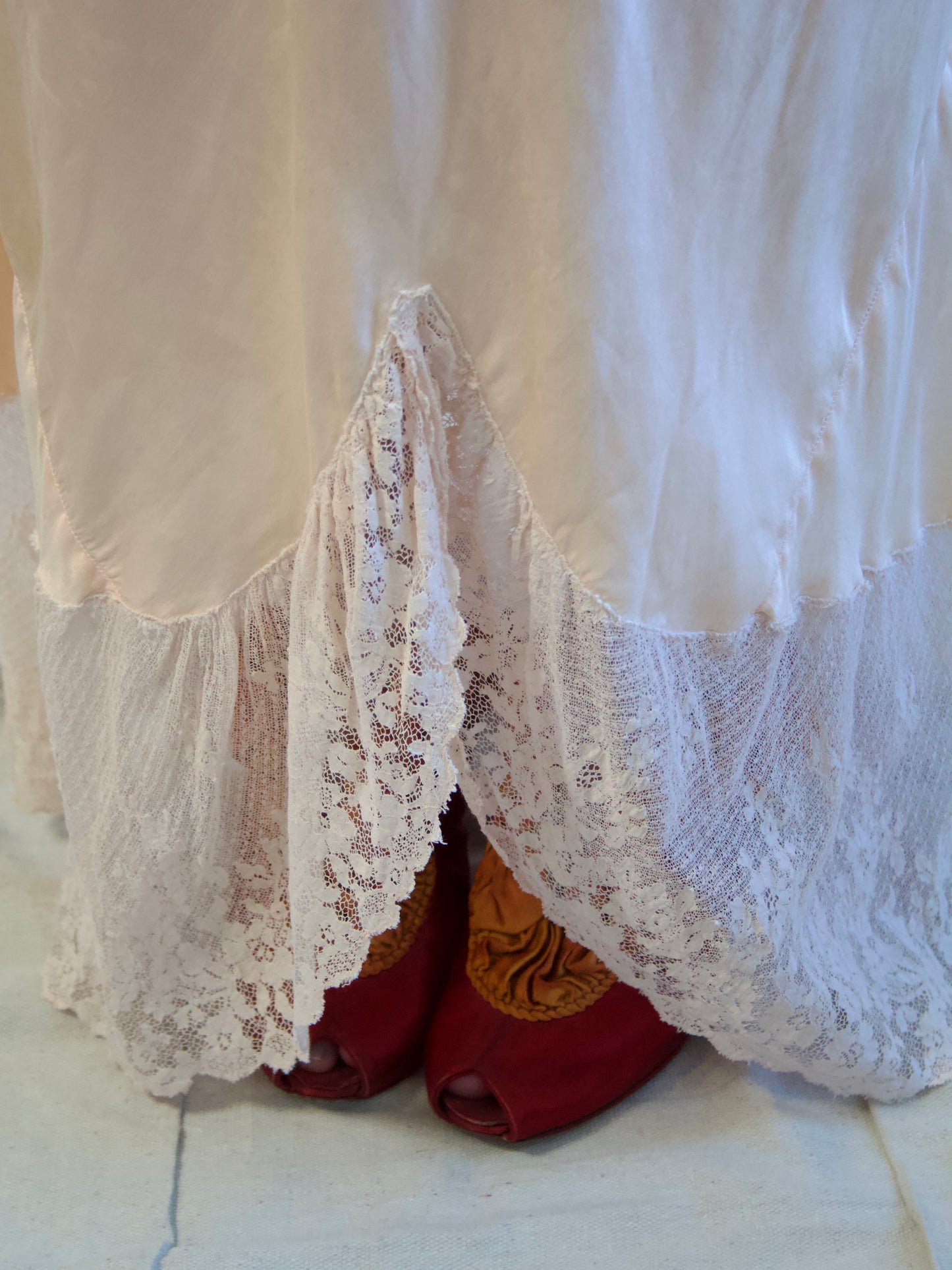 1930s Pale Pink & Lace Bias Cut Slip Dress