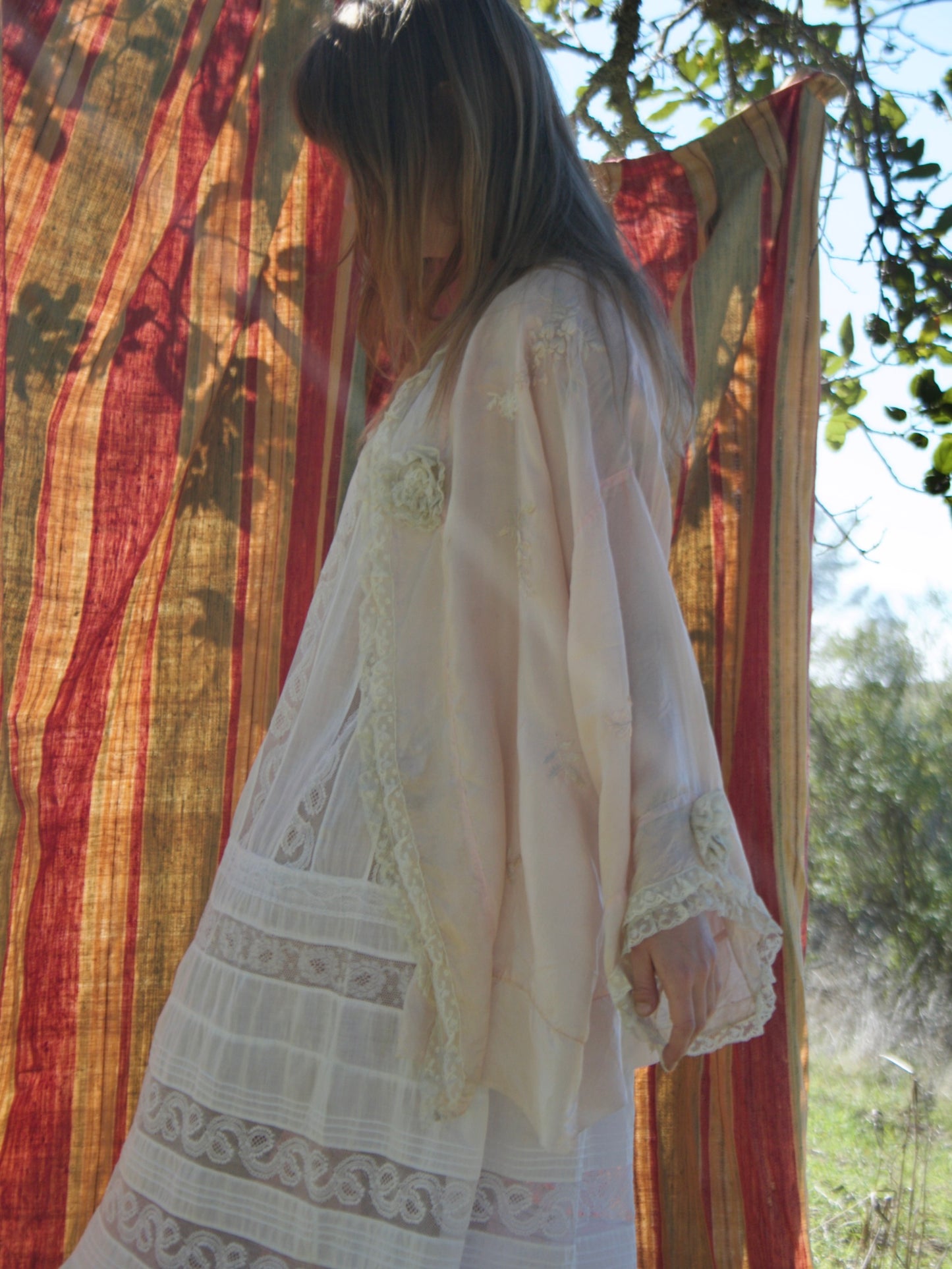 Antique 1920s Pale Pink Tissue Silk Embroidered Lace Trim Boudoir Robe