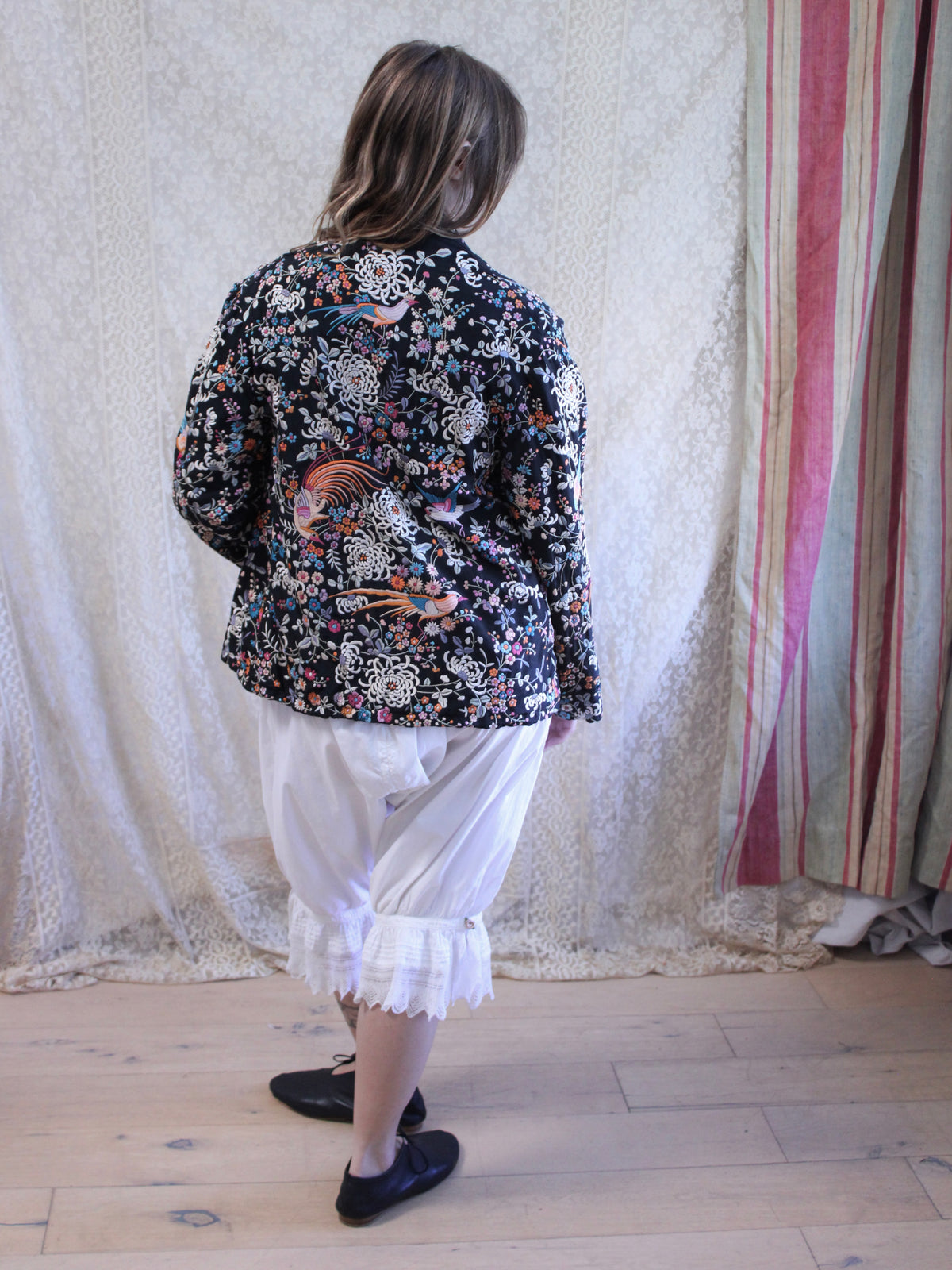 1930s Chinese Densely Embroidered Silk Coat