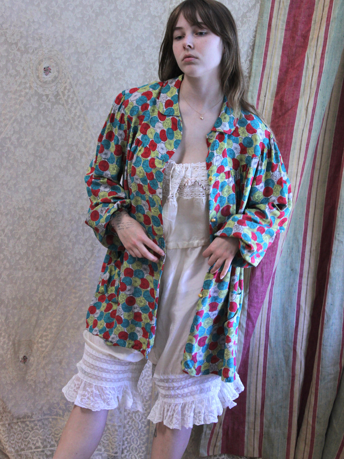 1940s Novelty Print Cold Rayon Bishop Sleeve Smock