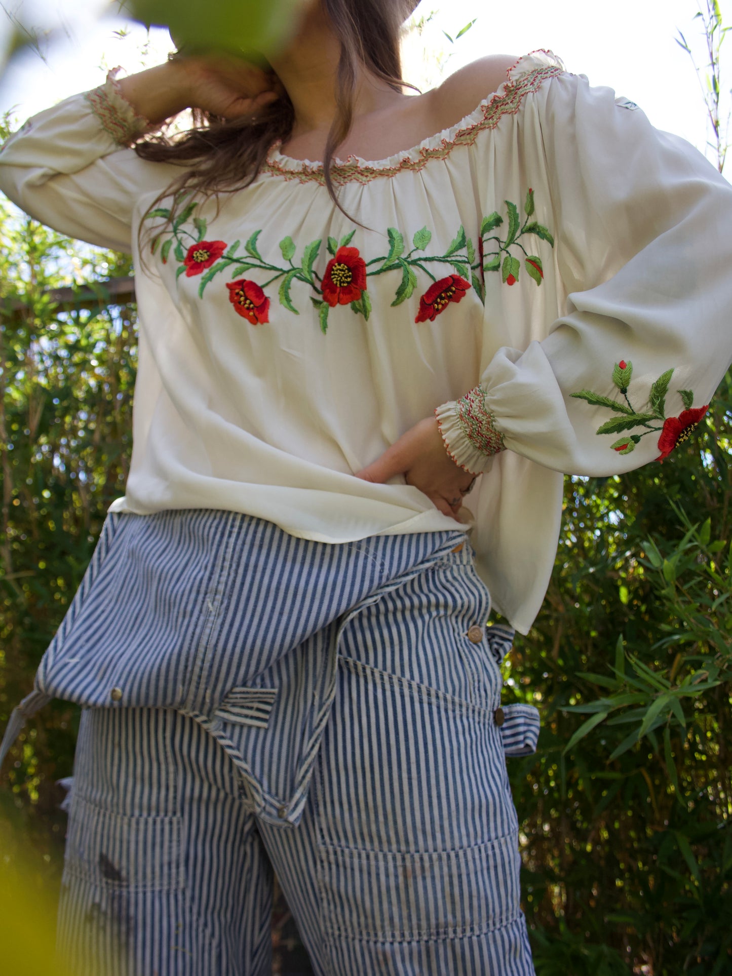 1930s/1940s Embroidered Poet Sleeve Peasant Blouse