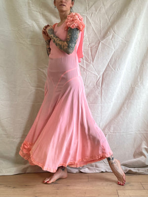 1920s/1930s Shocking Pink Ruffled Puff Sleeve Dress