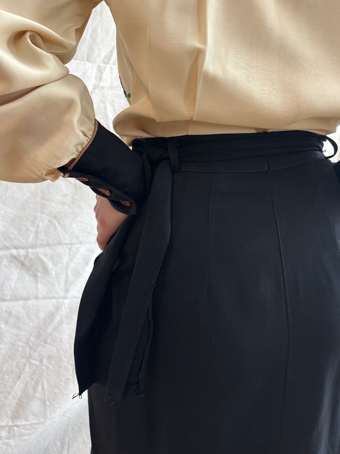 1940s 2PC Western Rayon Gab Chain-stiched Skirt Blouse Set