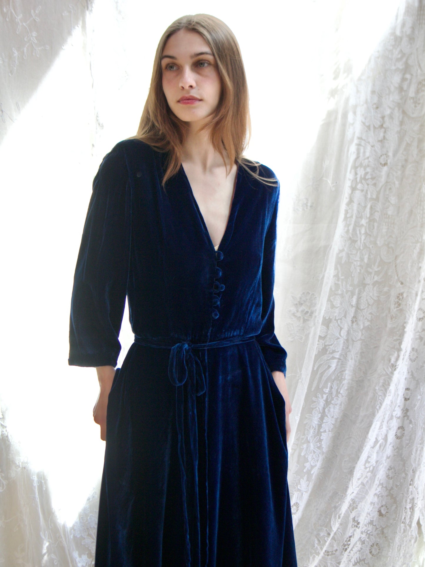 1940s Midnight Blue Velvet Zip Front Hostess Gown