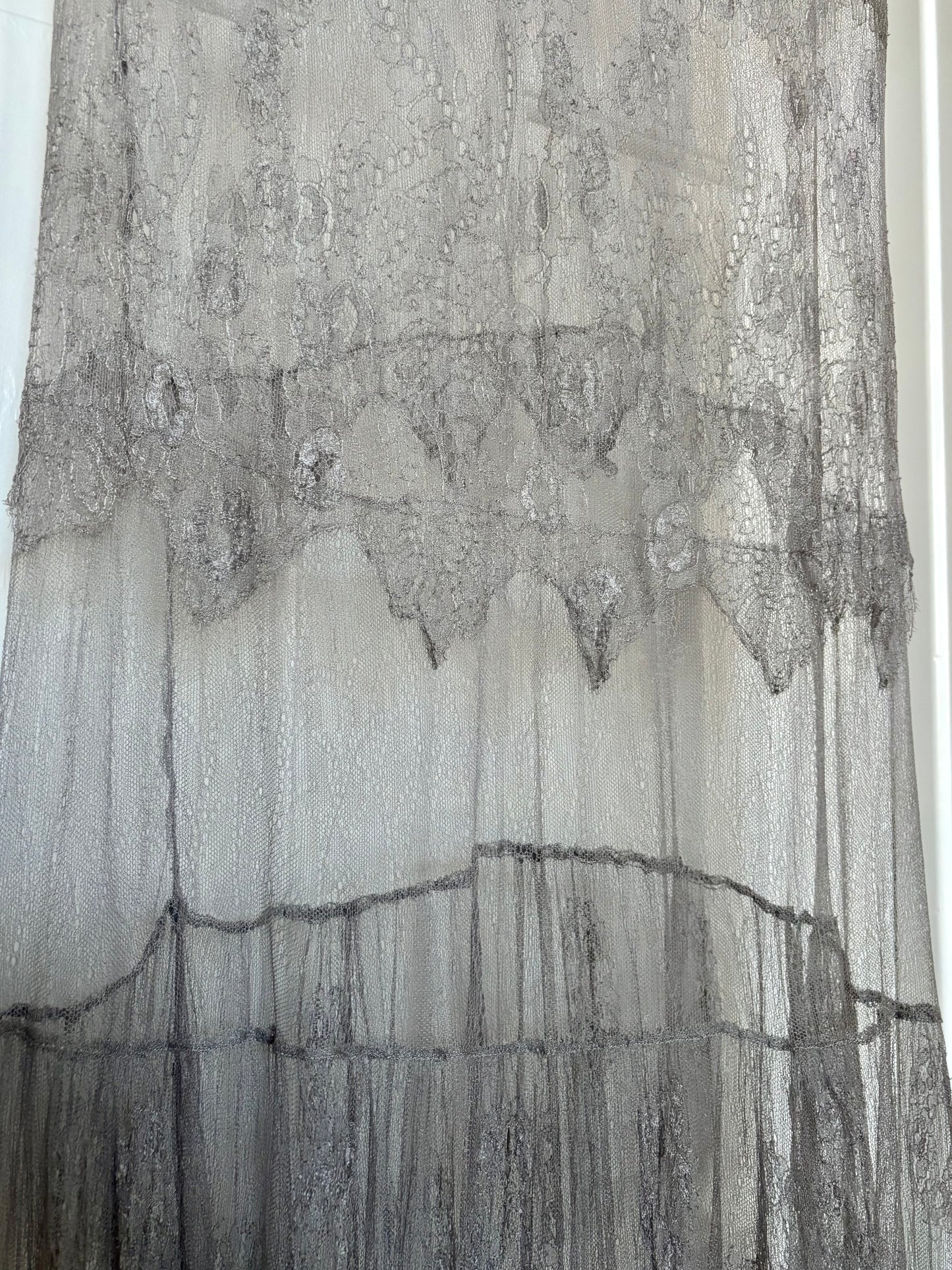 Antique 1920s Pale Lavender Scalloped Lace Dress