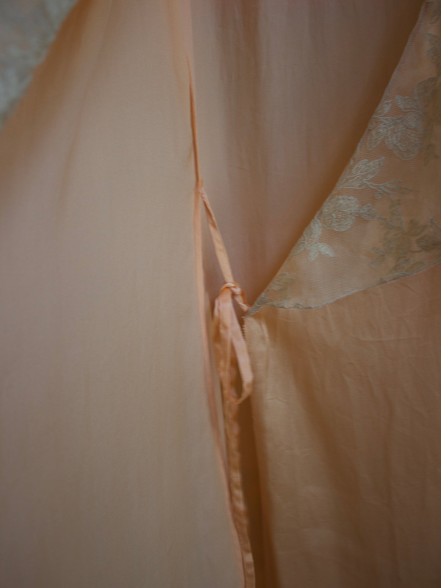 1930s Peach Satin & Ecru Lace Wrap Bell Sleeve Dressing Gown Robe