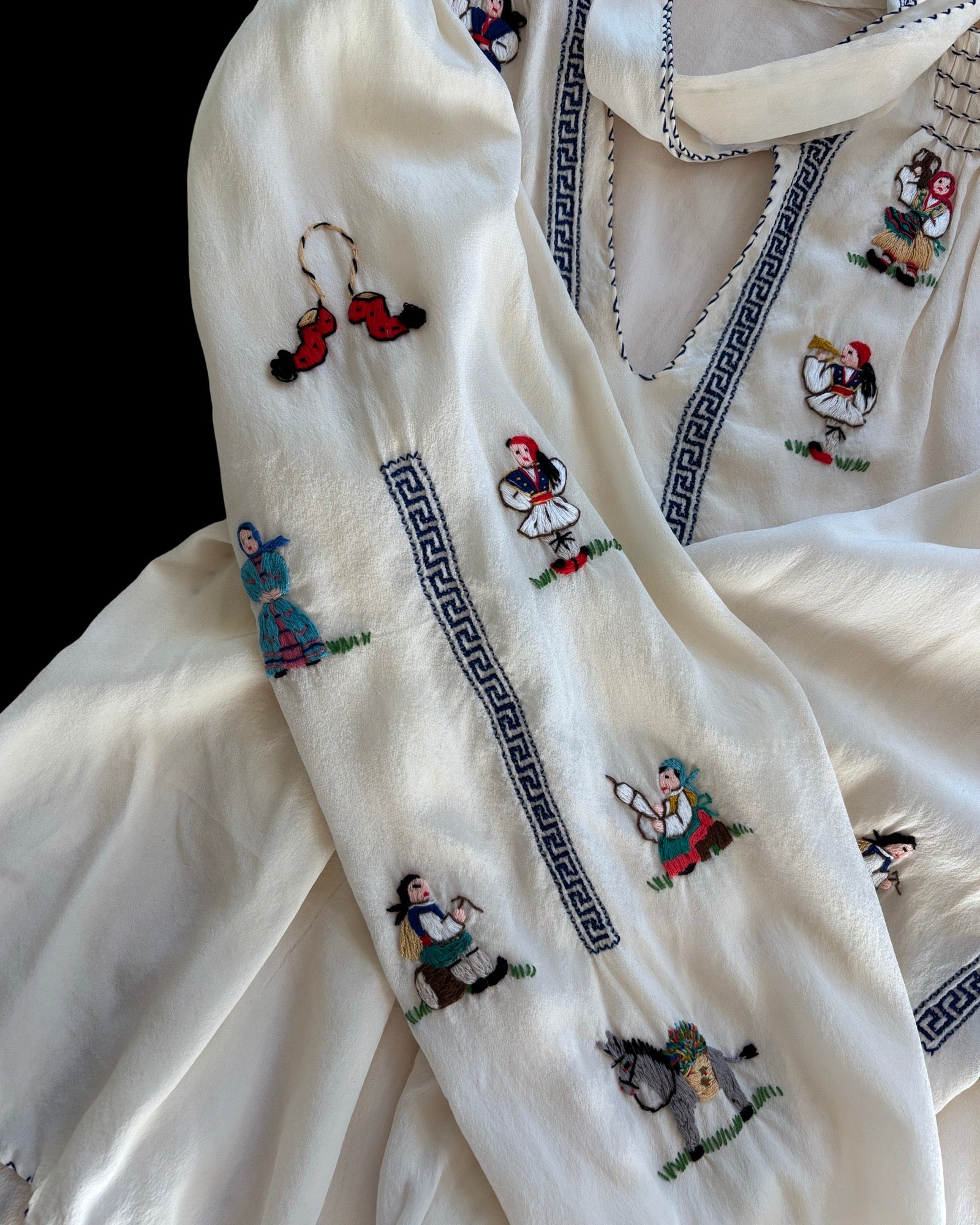 1930s-1940s Novelty Embroidered Silk Bishop Sleeve Blouse