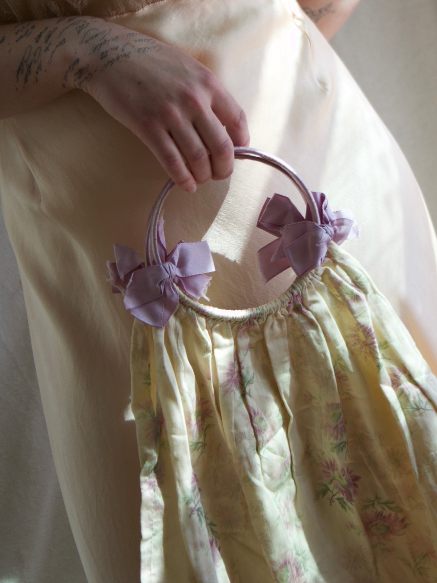 Antique Edwardian Chintz Floral Silk Ribbon Purse