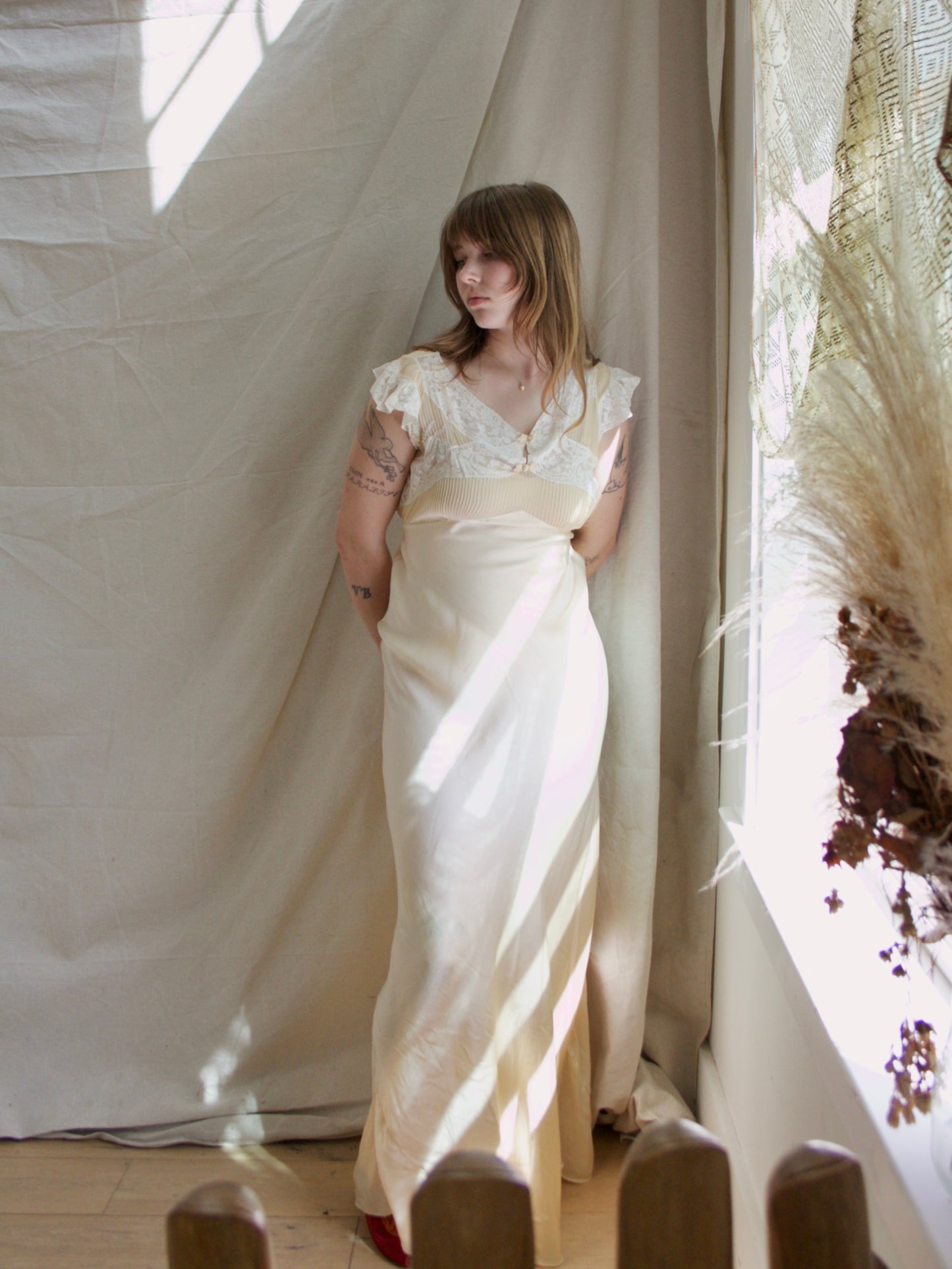 1930s Cap Sleeve Buttercream Silk  Pintuck Chiffon Bias Cut Gown