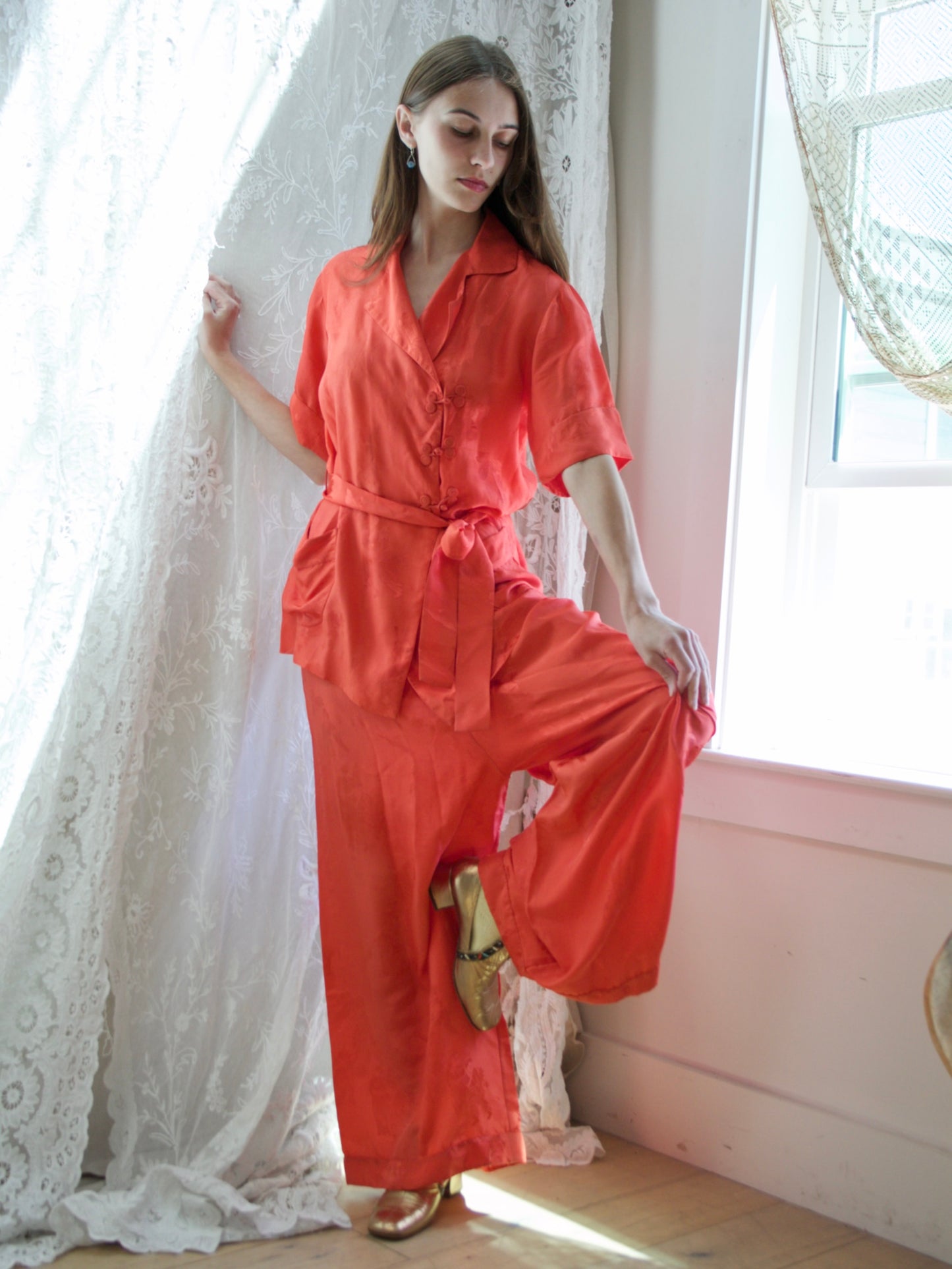 1940s Chinese Silk Jacquard 3 Piece Loungewear Ensemble