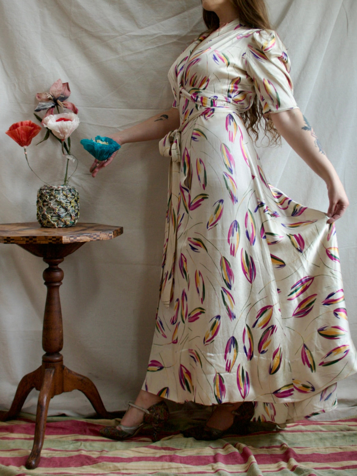 1930s Painterly Tulip Print Heavy Silk Tie Waist Trained Gown