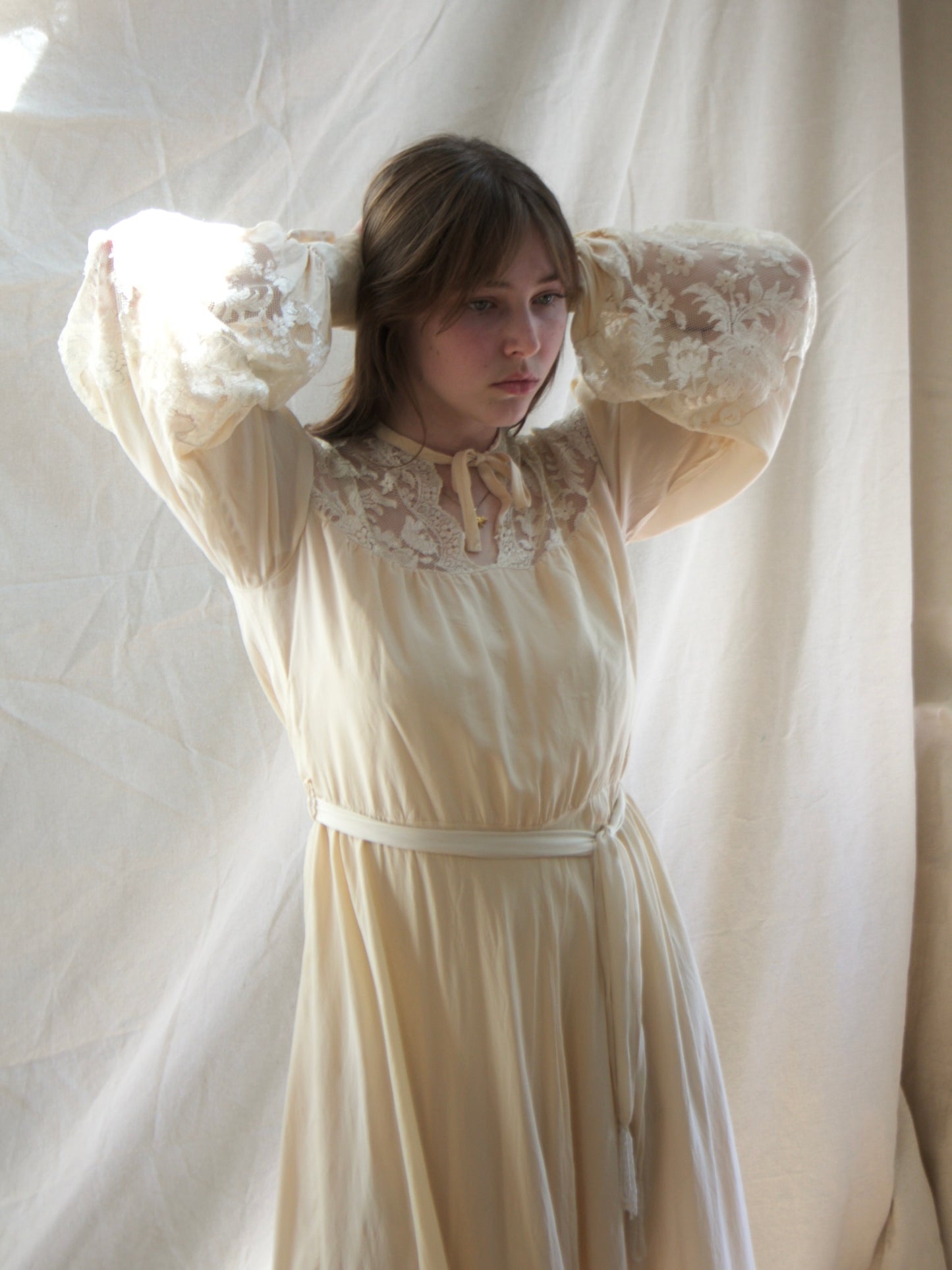 Special 1940s Trained Ivory Silk Crepe Lace Bishop Sleeve Gown