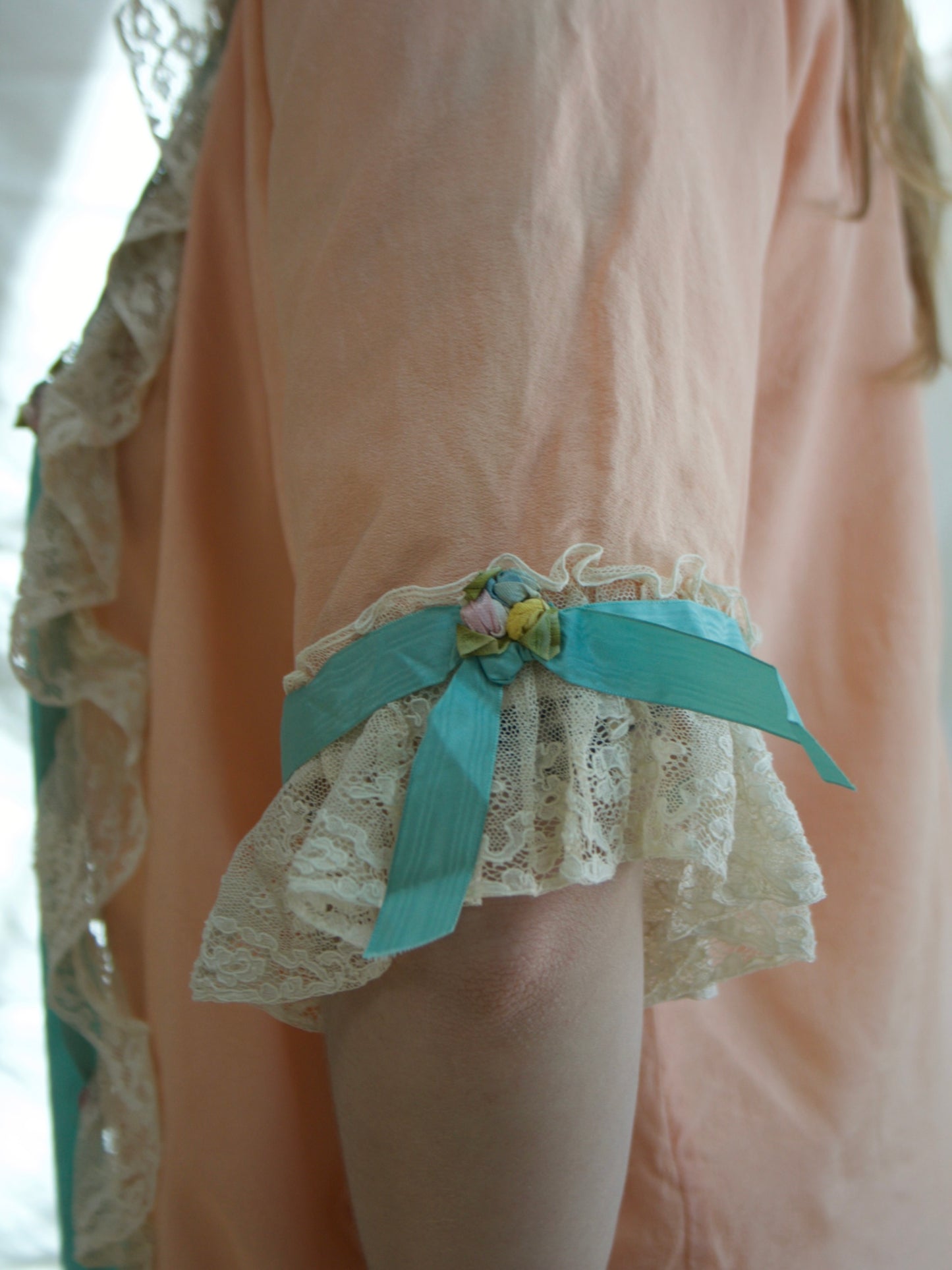 Special 1930s Silk Crepe Lace Trim Boudoir Jacket W* Rosettess/Ribbons