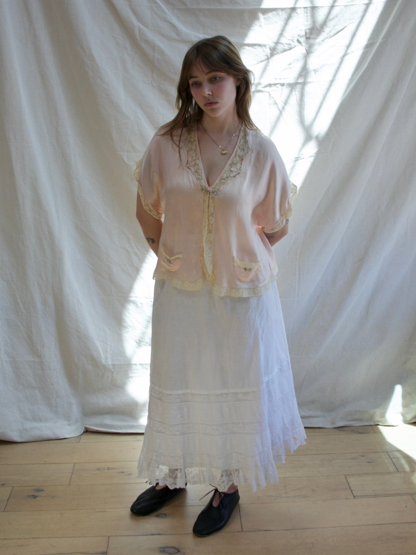 Antique Pink Silk Lace Boudoir Jacket W* Rosettes