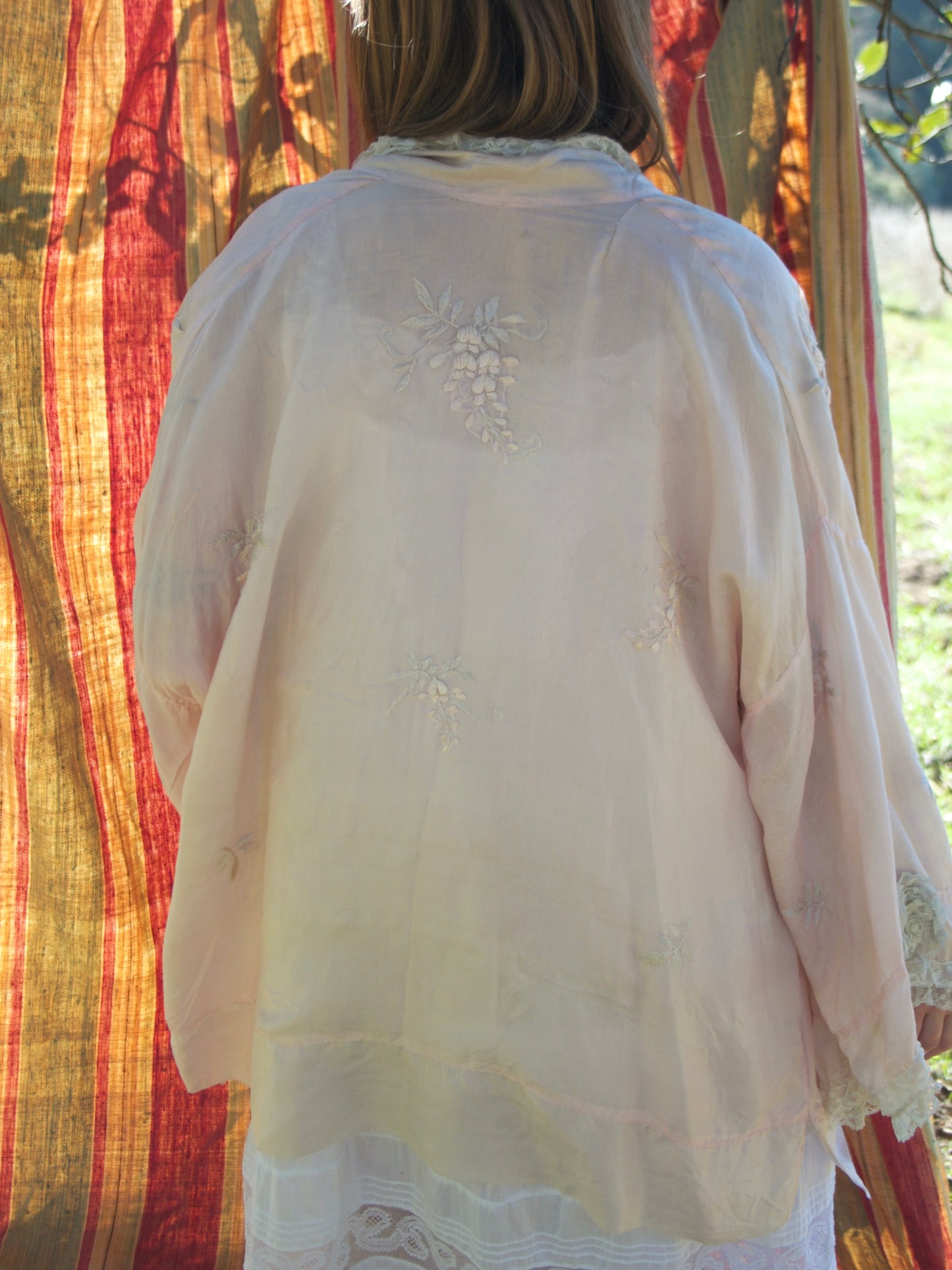 Antique 1920s Pale Pink Tissue Silk Embroidered Lace Trim Boudoir Robe