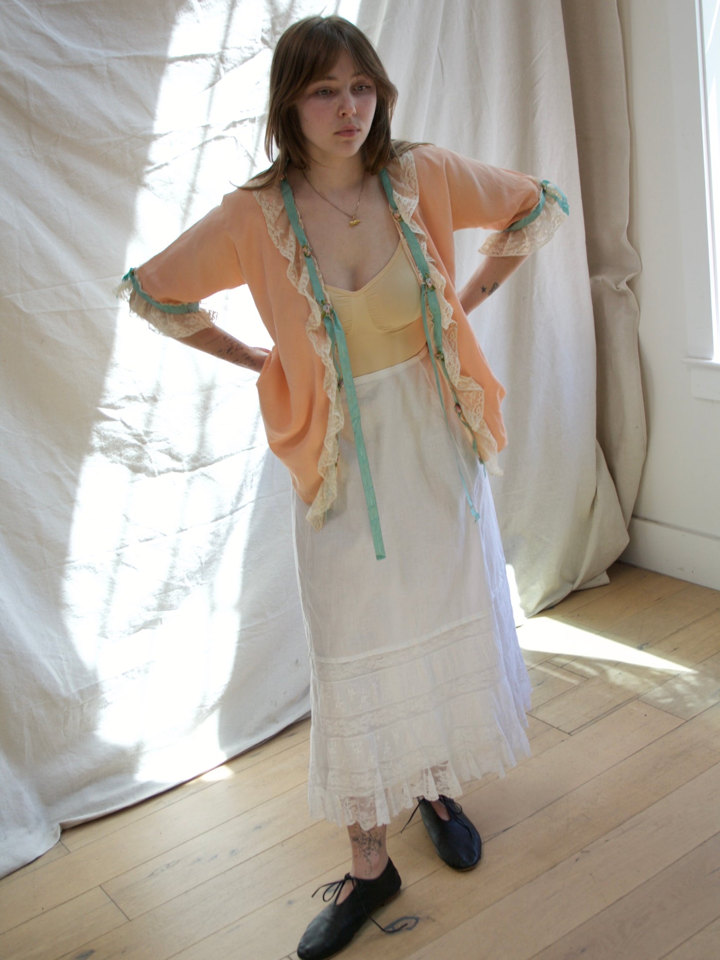 Special 1930s Silk Crepe Lace Trim Boudoir Jacket W* Rosettess/Ribbons