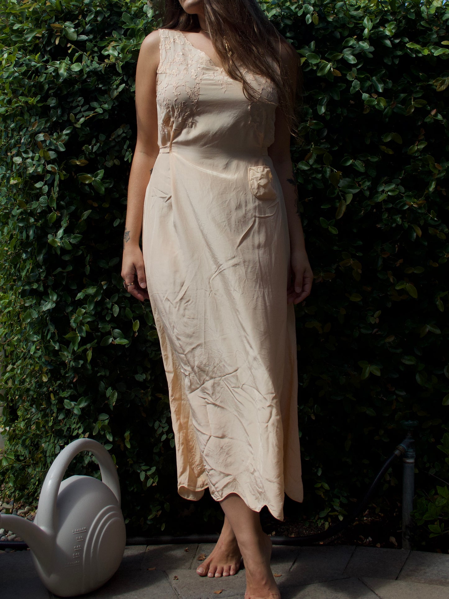 1920s/1930s Scalloped Pink Silk Crepe Chiffon Appliqué Slip Dress