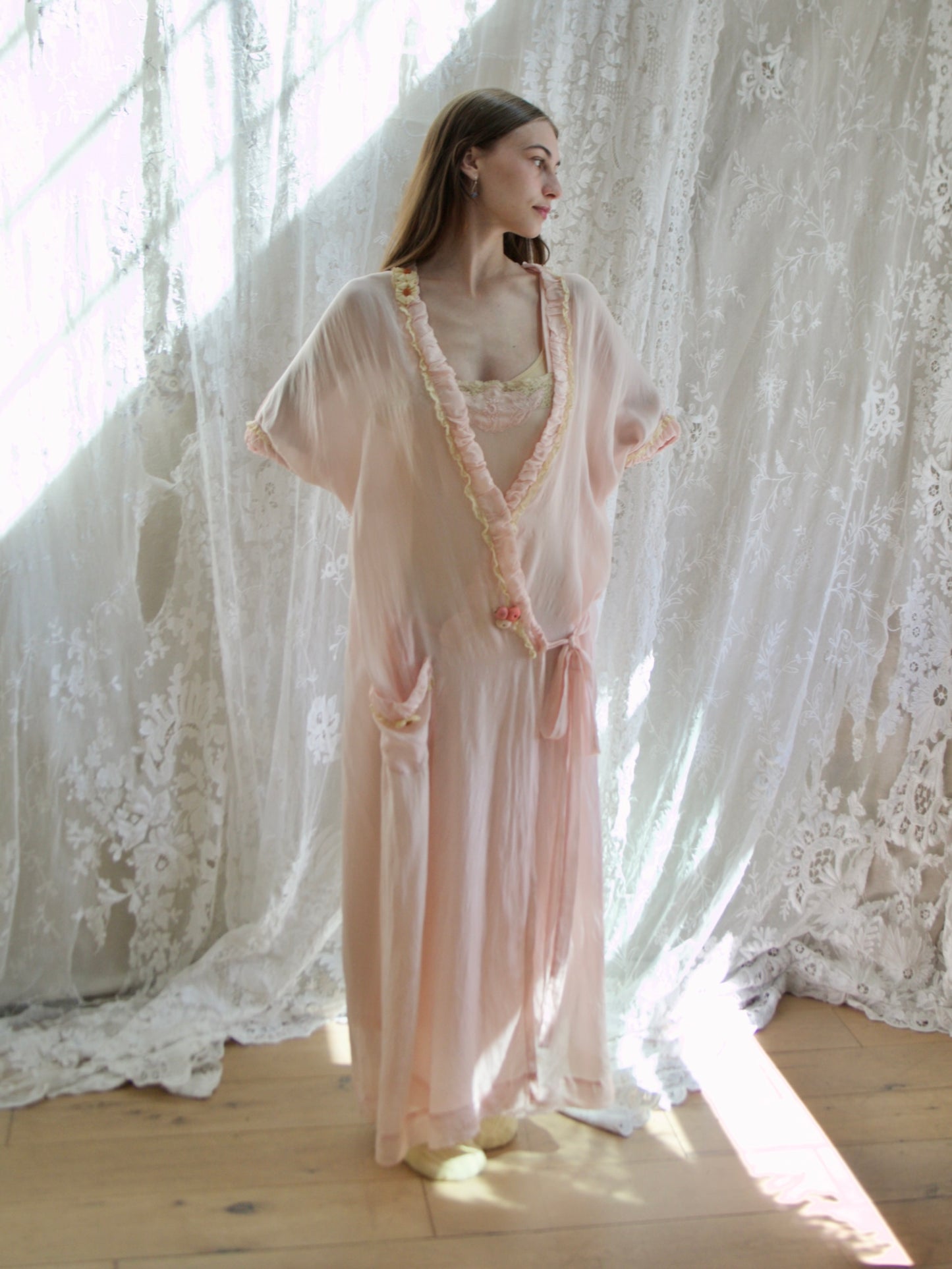 Antique 1920s Pale Blush Silk Ribbon-work Floral Drop Waist Lingerie Robe