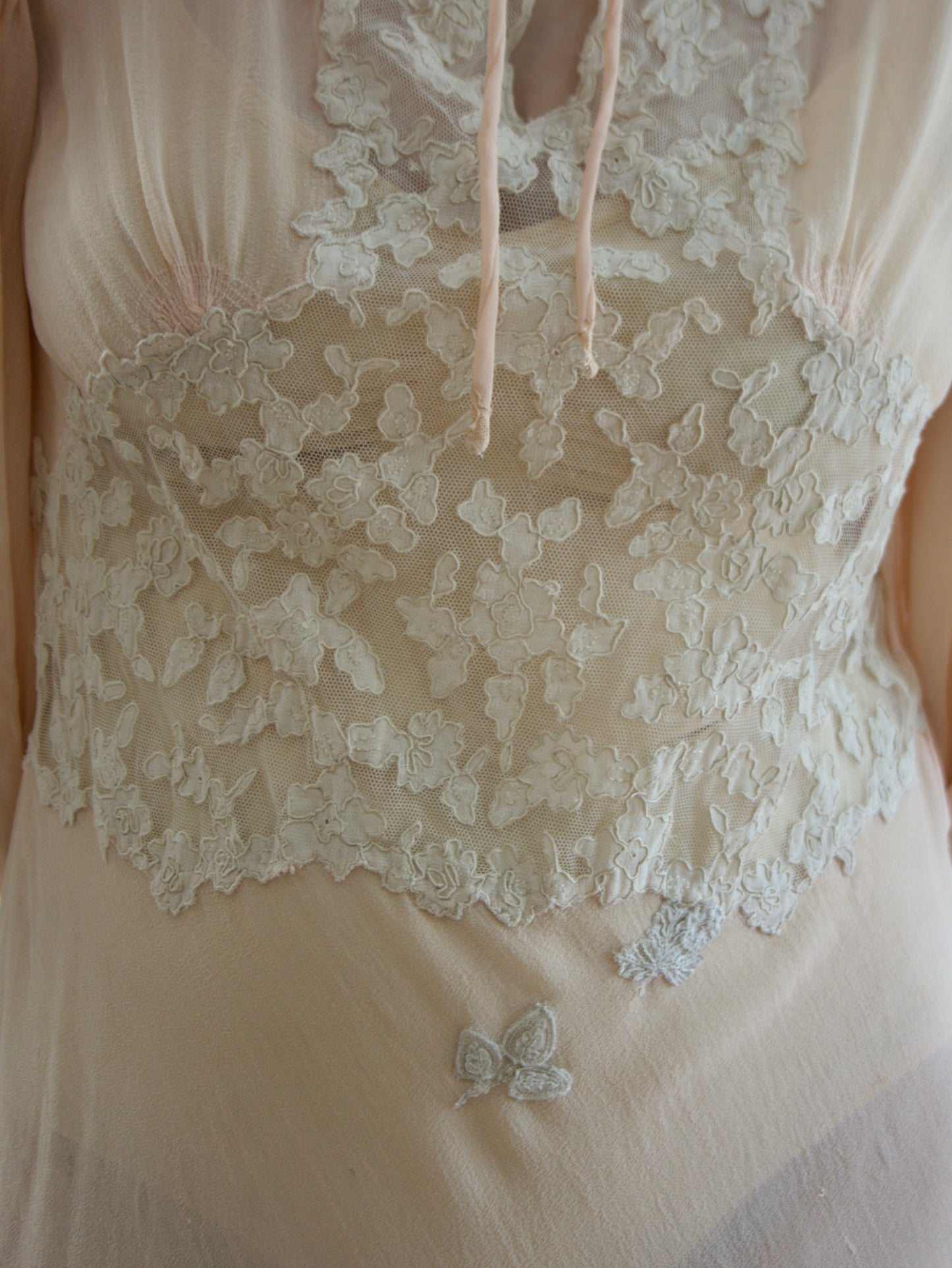 Special 1930s Hand Stitched Bishop Sleeve Chiffon Appliqué Bias Cut Gown