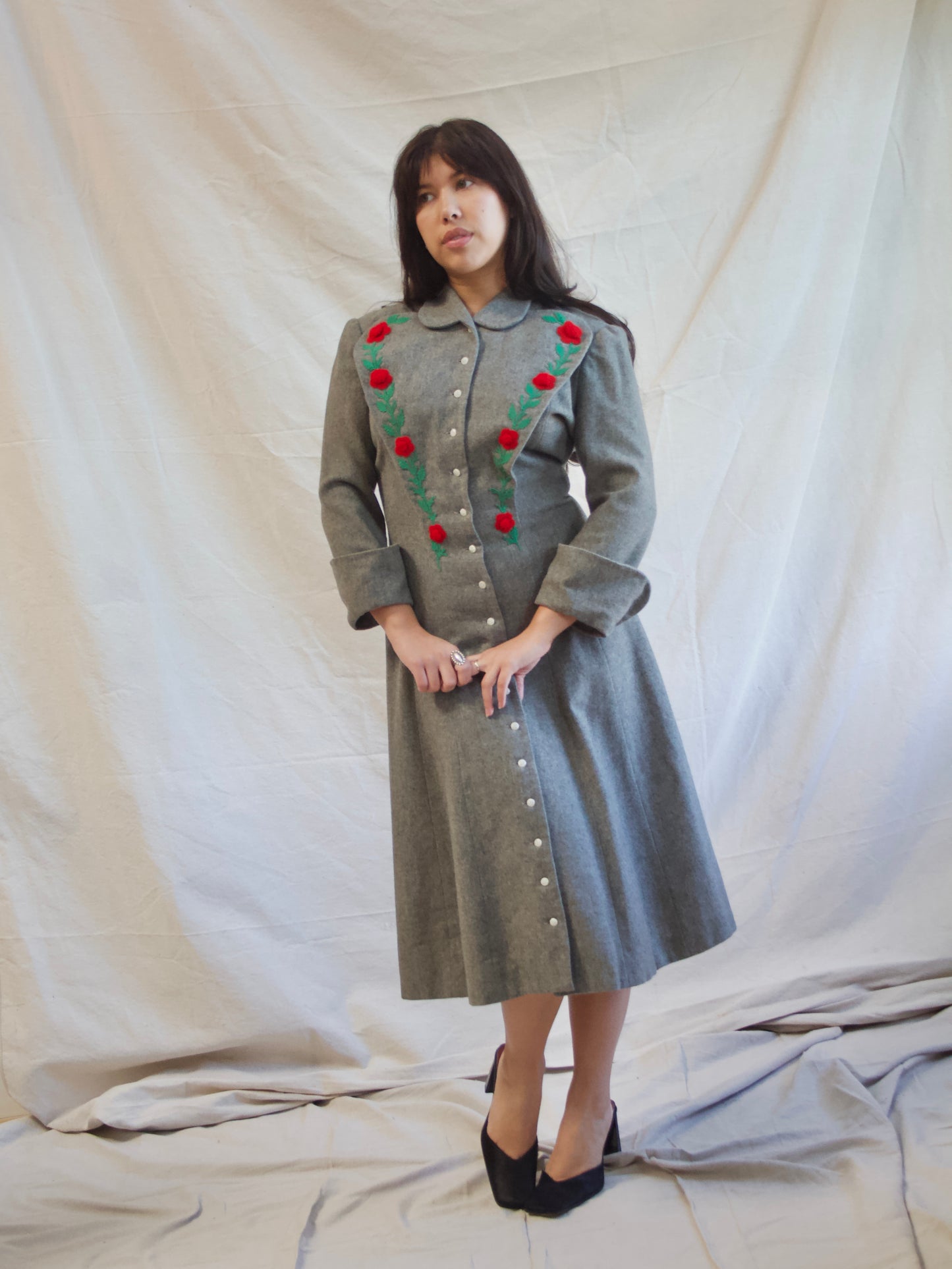 1940s 3D Rose and Embroidered Slate Grey Wool Button Front Dress