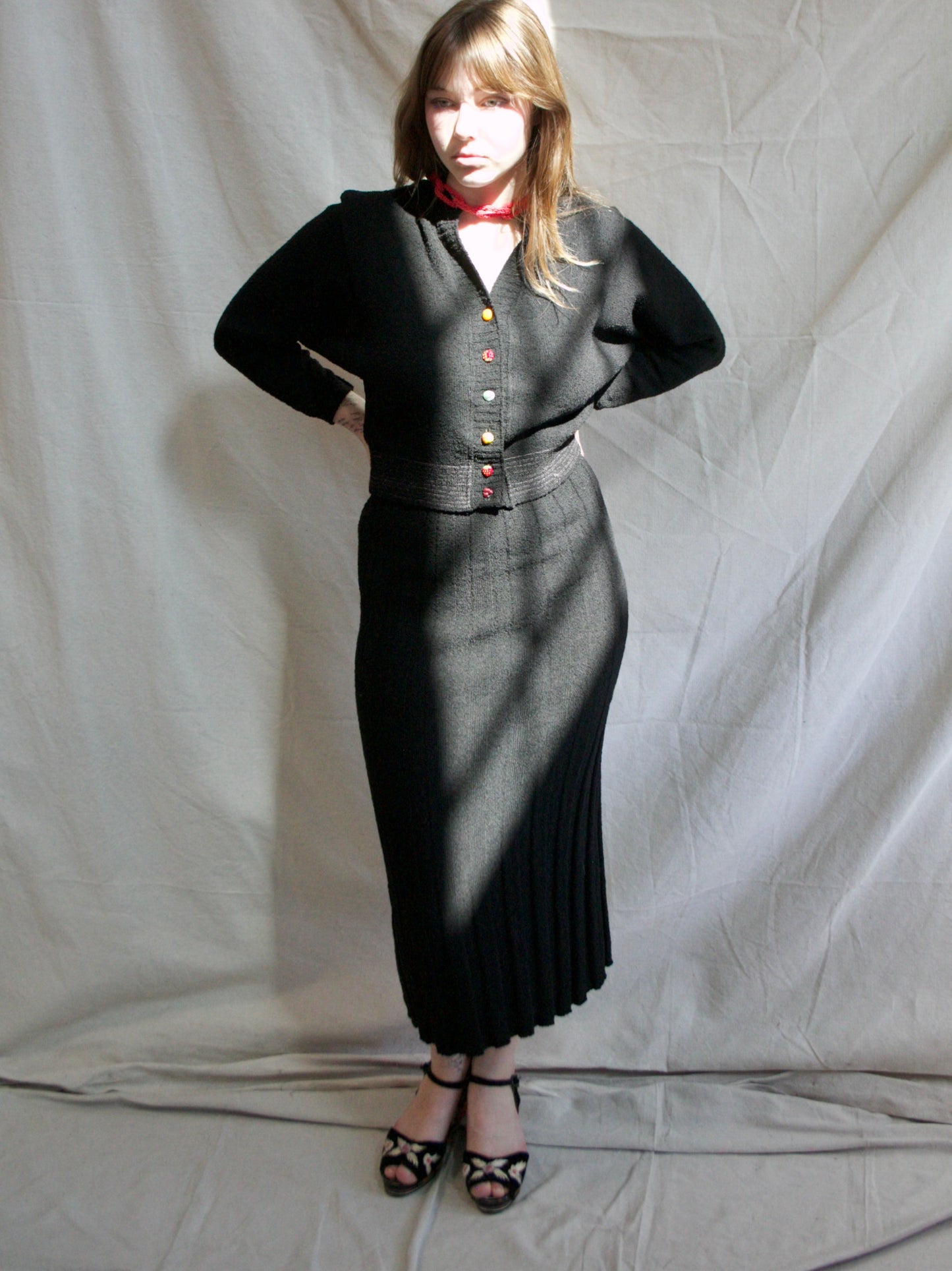 1950s Vampy Boucle Fruit Button Knit 2 PC Skirt Set