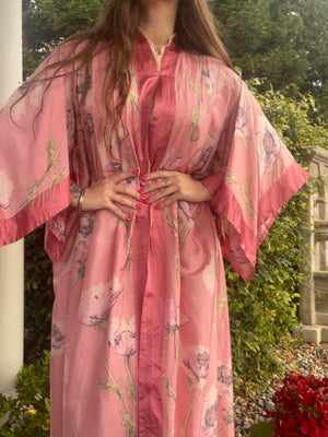 1910s Edwardian Pink Floral Silk Angel Sleeve Dressing Gown