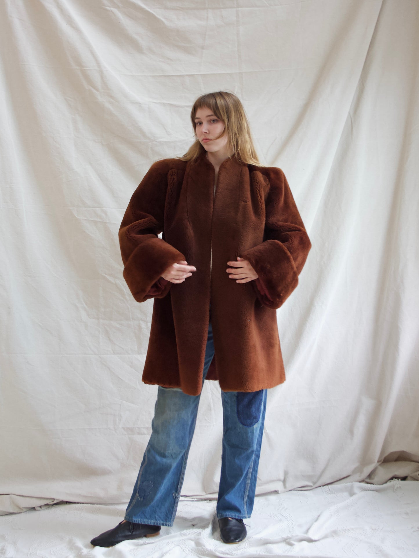 1940s Strong Shoulder Mouton Coat