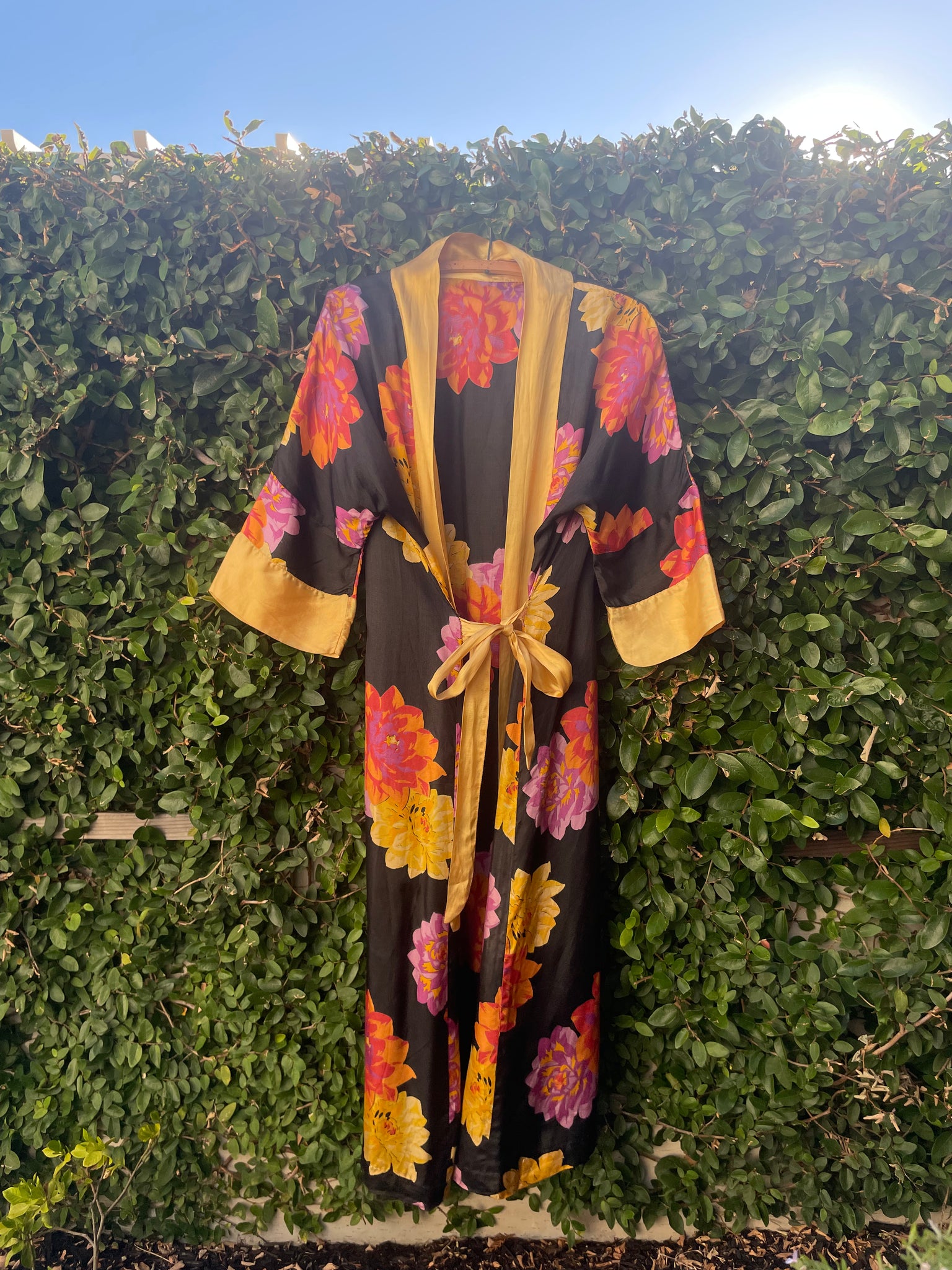 1930s Vibrant Floral Rayon Tie Waist Dressing Gown Robe