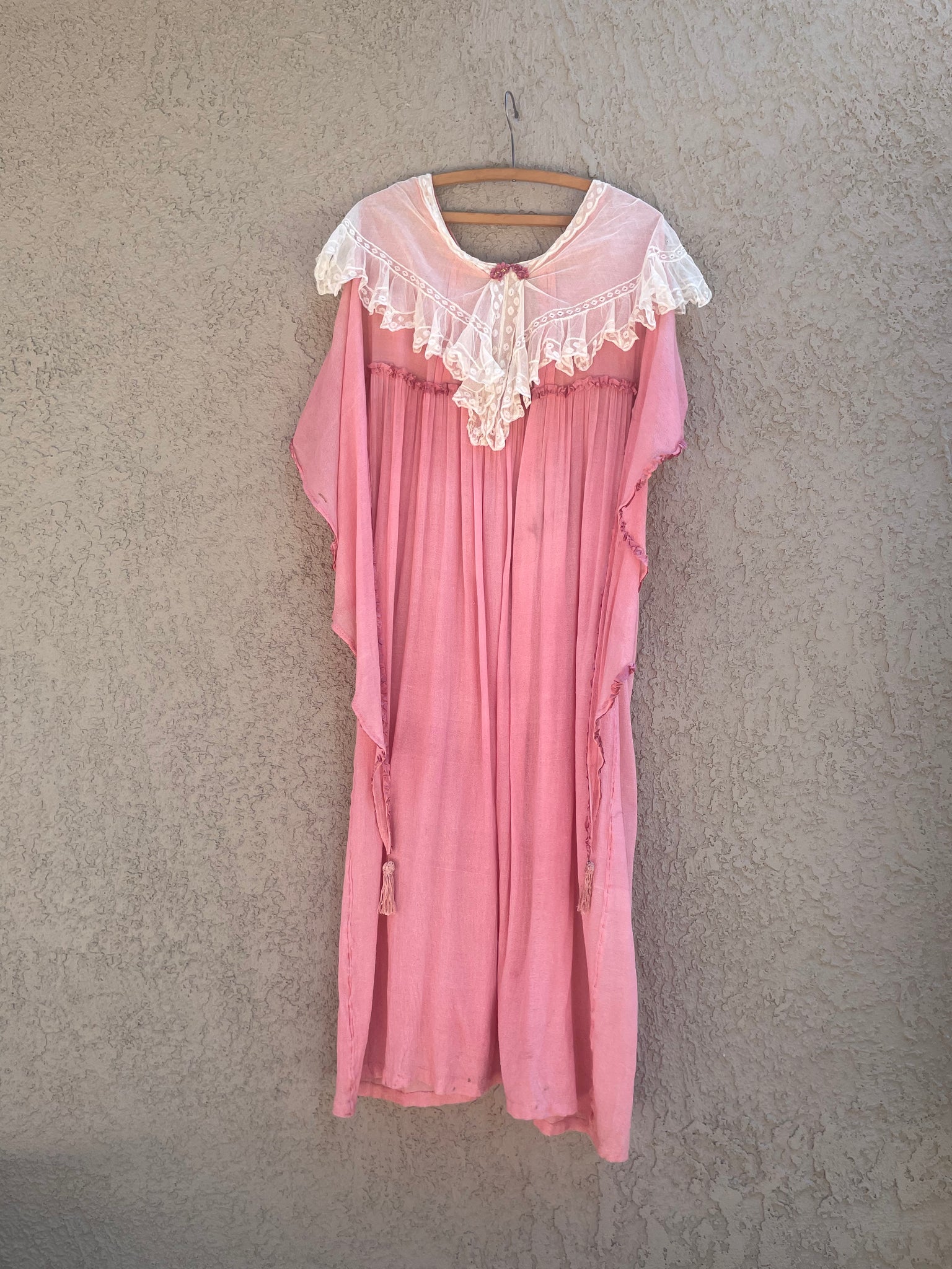 Rare 1910s Crinkle Crepe Shocking Pink Angel Sleeve Lace Tim Dressing Gown