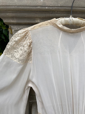 1930s Rayon Chiffon & Lace  Balloon Sleeve Peignoir