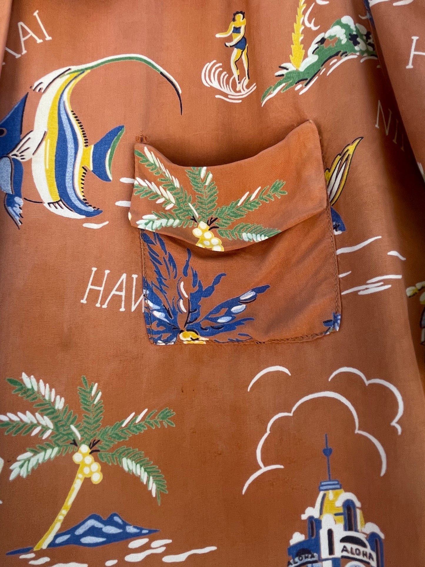 Rare Hawaiian Islands Cold Rayon Puff Sleeve Loop Collar Blouse