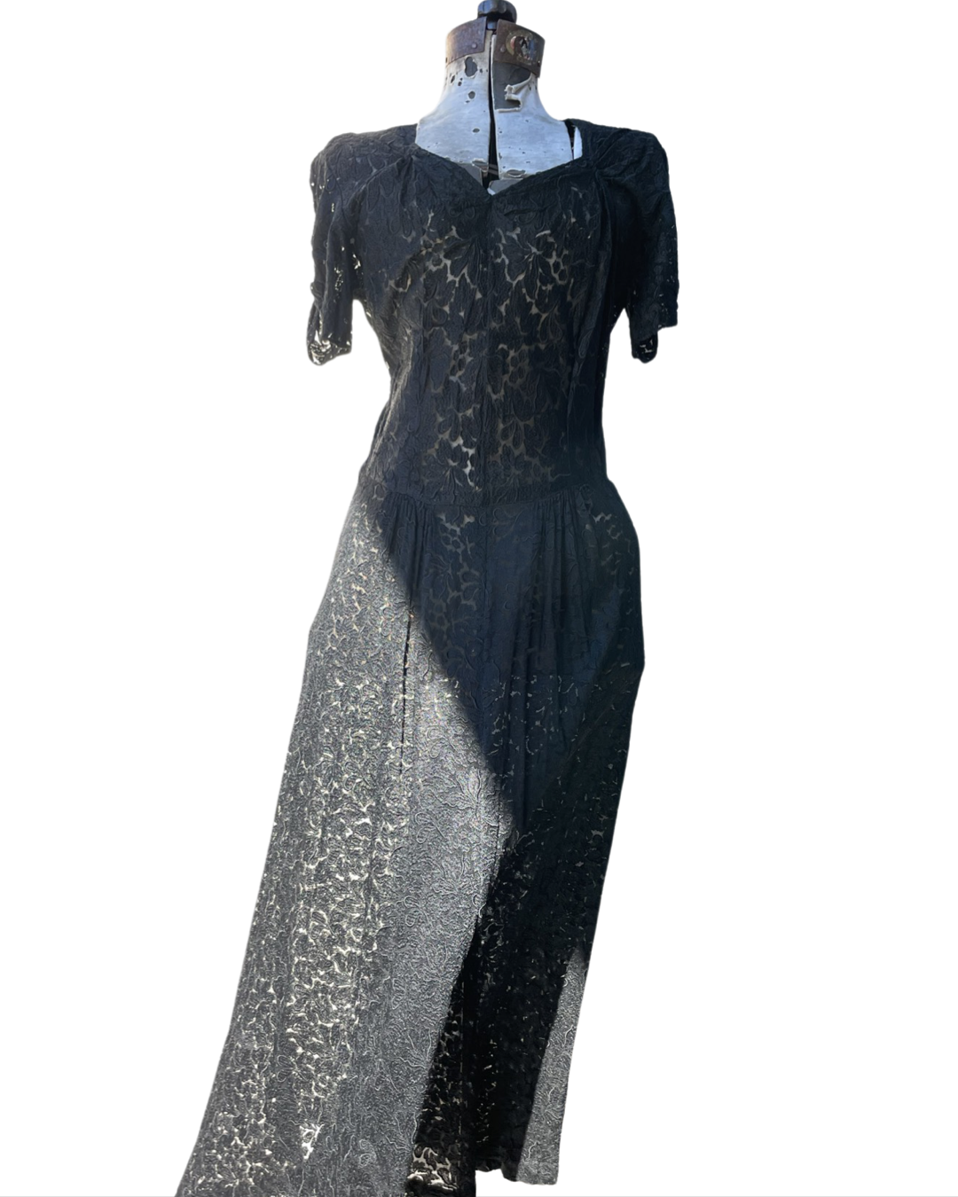 1930s/1940s Floral Lace Sweetheart Neck Dress