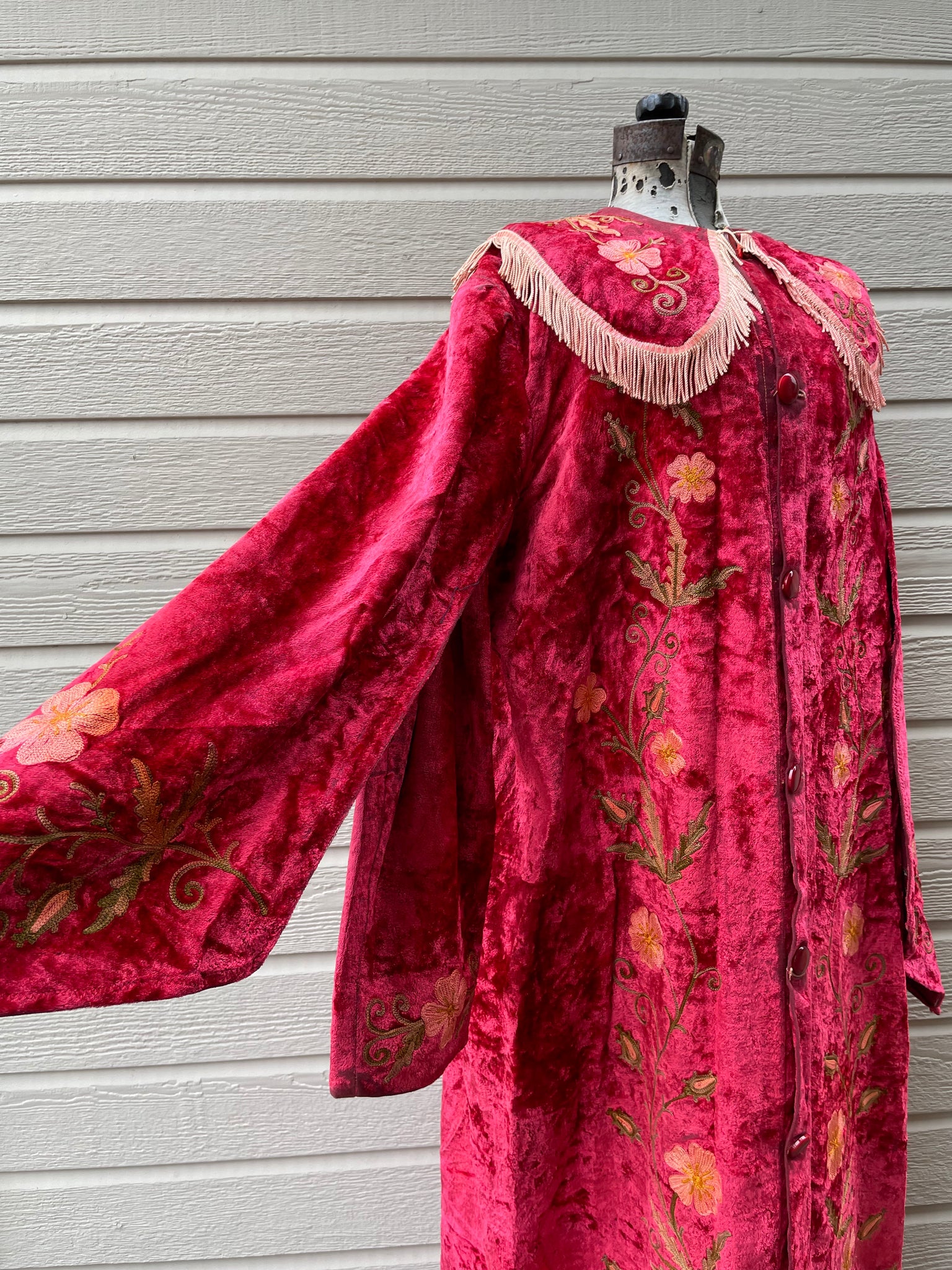 Antique Odd Fellows Grand Master Floral Velvet Robe – Of the Palms