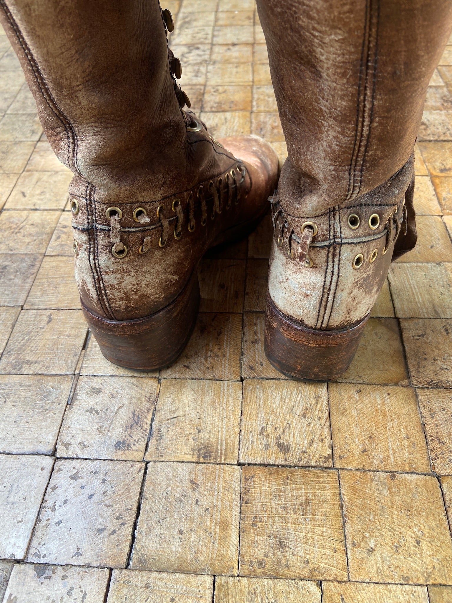 1960s Distressed Leather Lace Up Tall Boots ( 7-7.5)