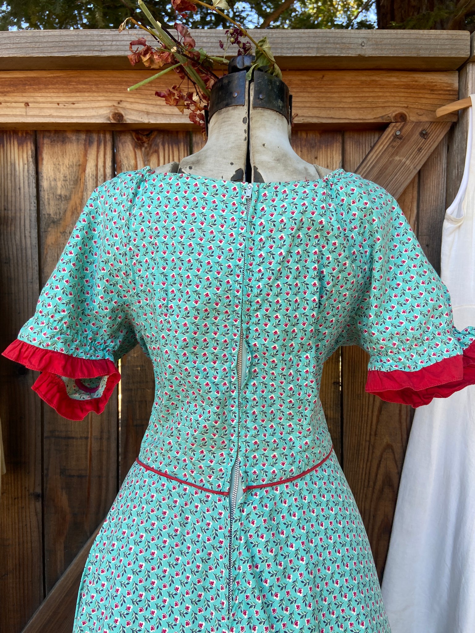 1940s Feedsack Tiered Western Priaire Dress