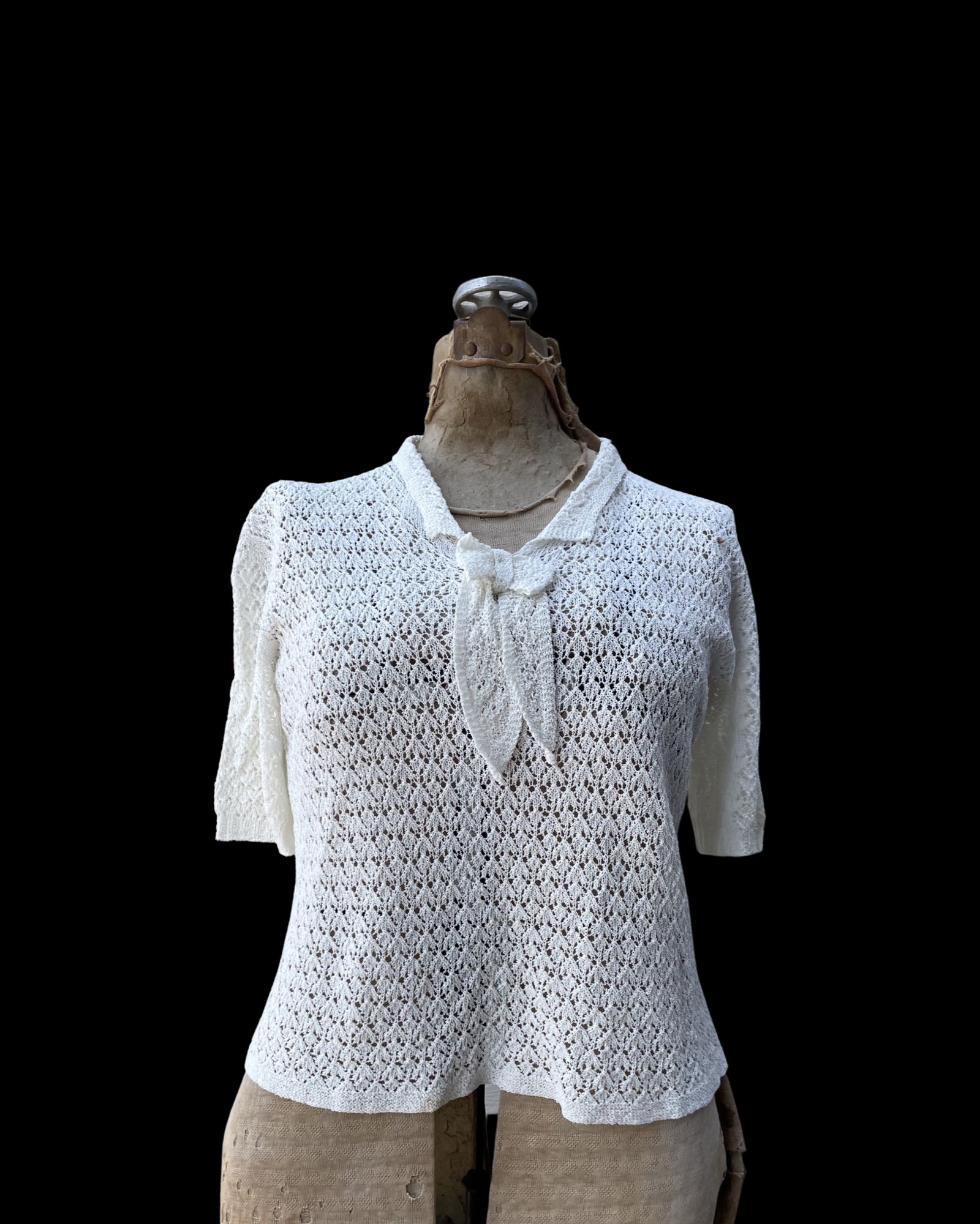 1930s Daywear Ivory Rayon Bow Knit