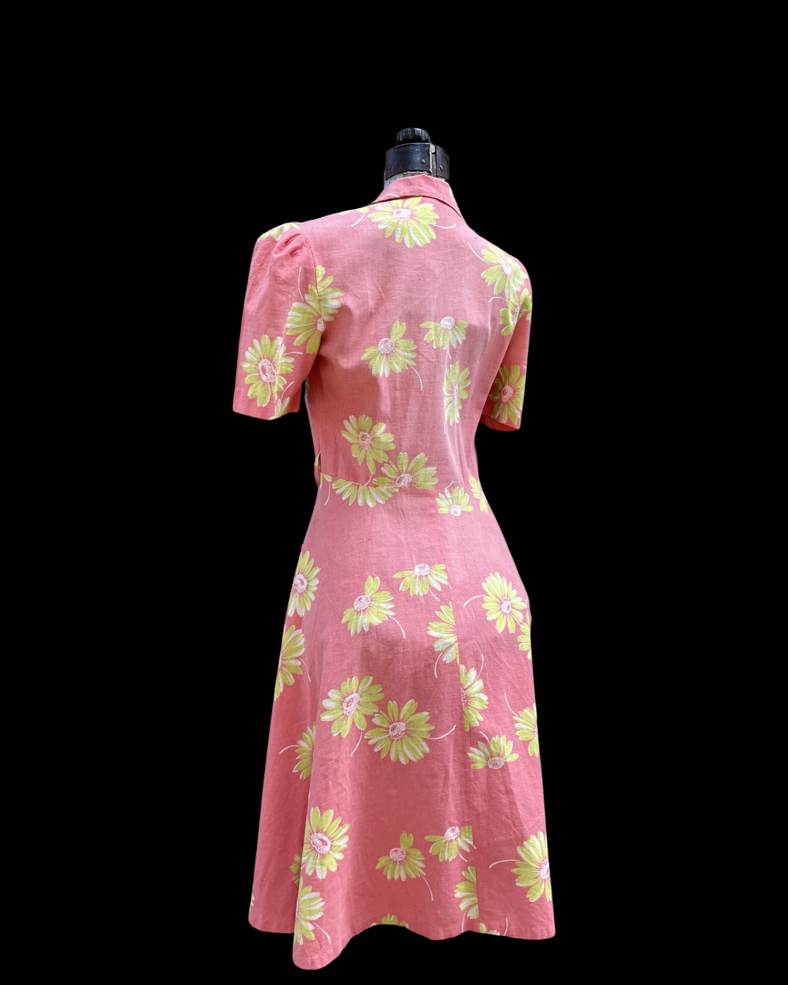 1940s Vibrant Floral Print Linen Day Dress
