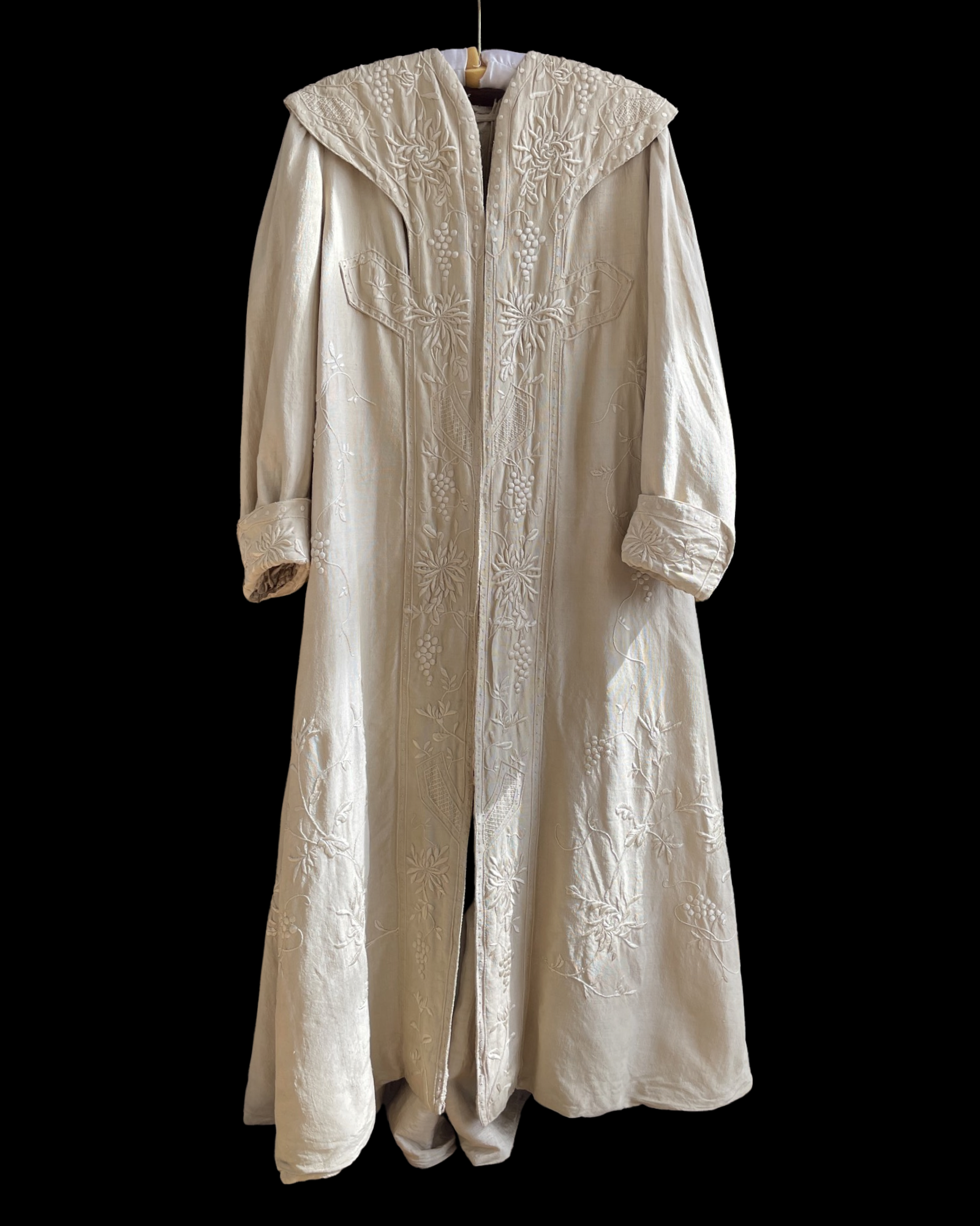 Turn Of The Century Edwardian Ecru Linen & Silk Densely Embroidered Coat