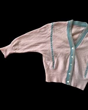 1940s Cropped Baby Pink Knit Cardigan
