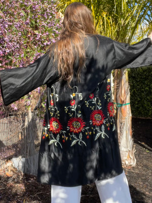 1920s Embroidered Noir Silk Robe