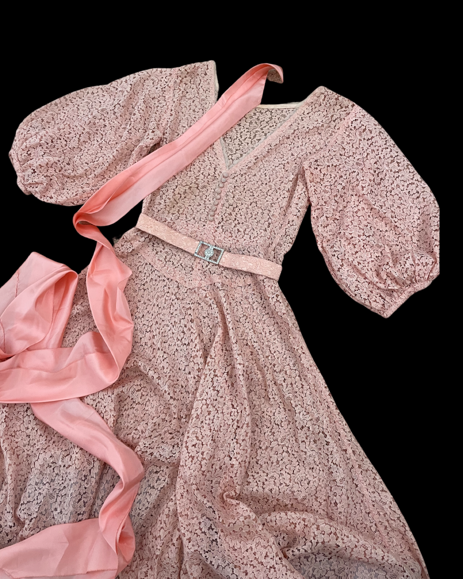 1930s Pale Pink Balloon Sleeve Dress